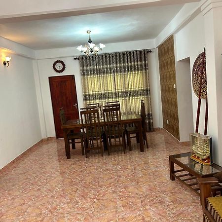 Serenity Valley Condos Канди Экстерьер фото